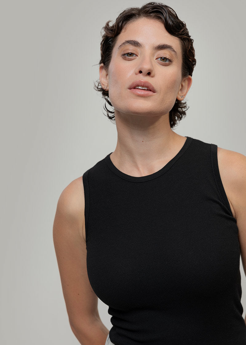 Nero Corvino | Canotta Donna Cotone Rigenerato Irene - Rifò Lab Moda circolare made in Italy