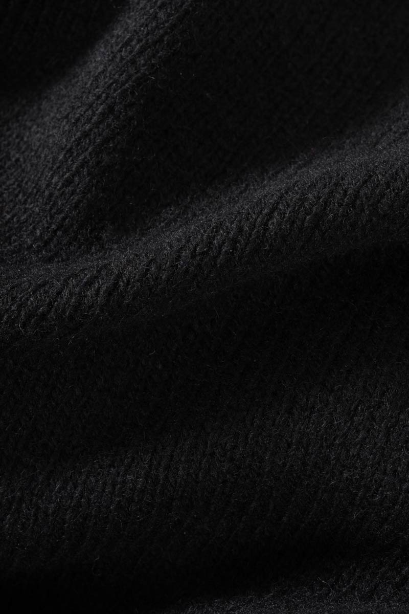 Nero Ardesia | Maglia collo alto cashmere rigenerato