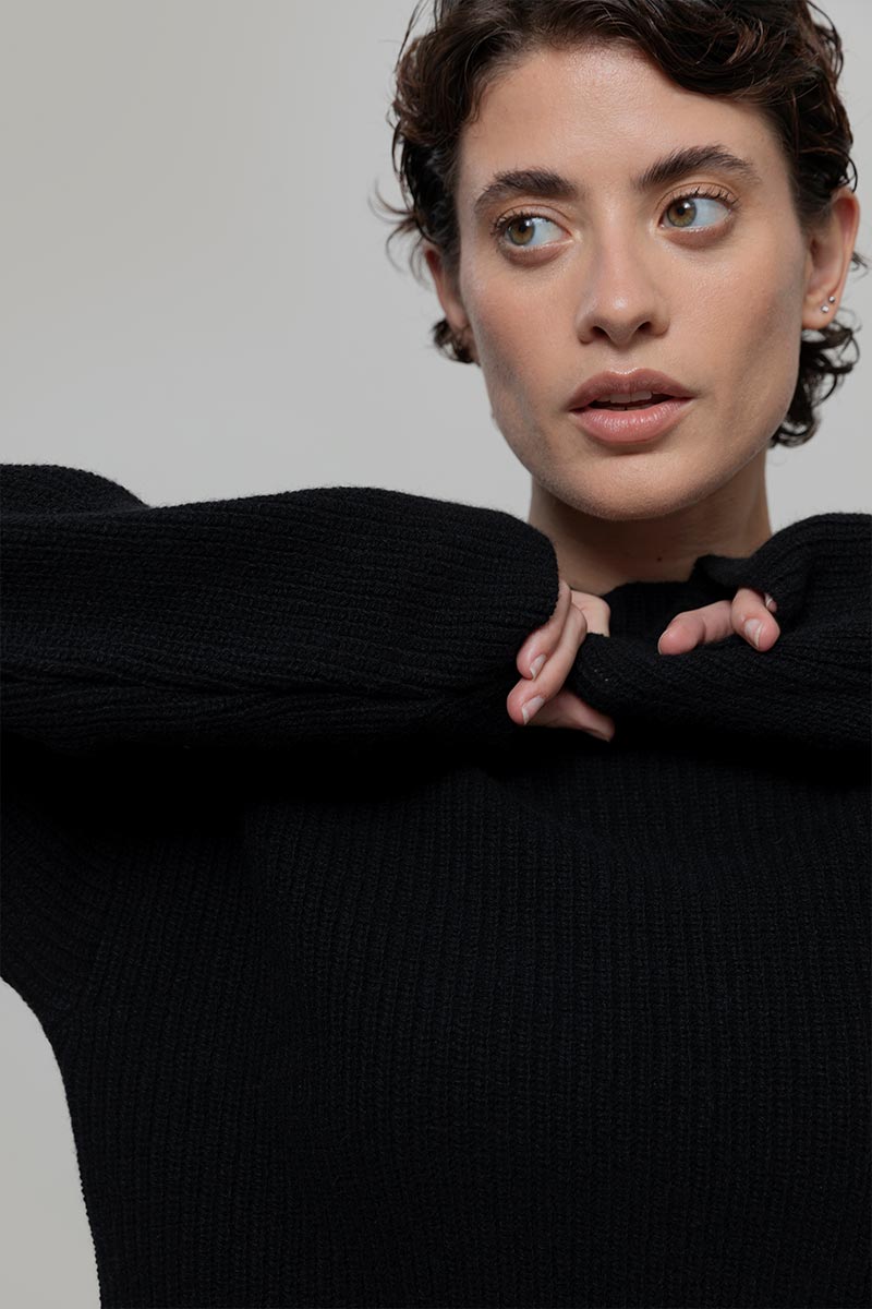 Maglia Donna Cashmere Rigenerato Melissa Nero - Rifò Lab Moda circolare made in Italy