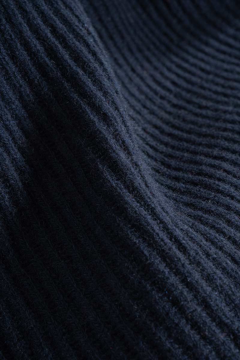 Maglia Scollo a V Uomo Cashmere Costante - Rifò Lab Moda circolare made in Italy