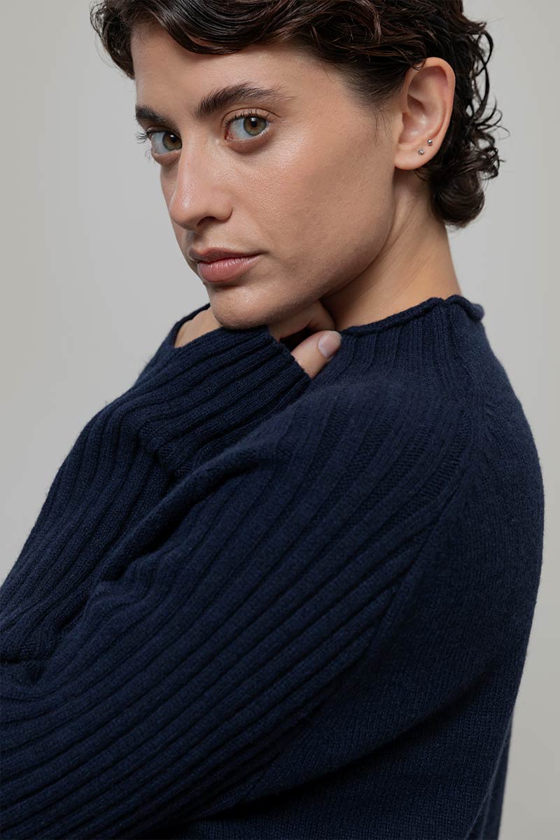 Maglia Lupetto Donna Cashmere Rigenerato Loretta - Rifò Lab Moda circolare made in Italy