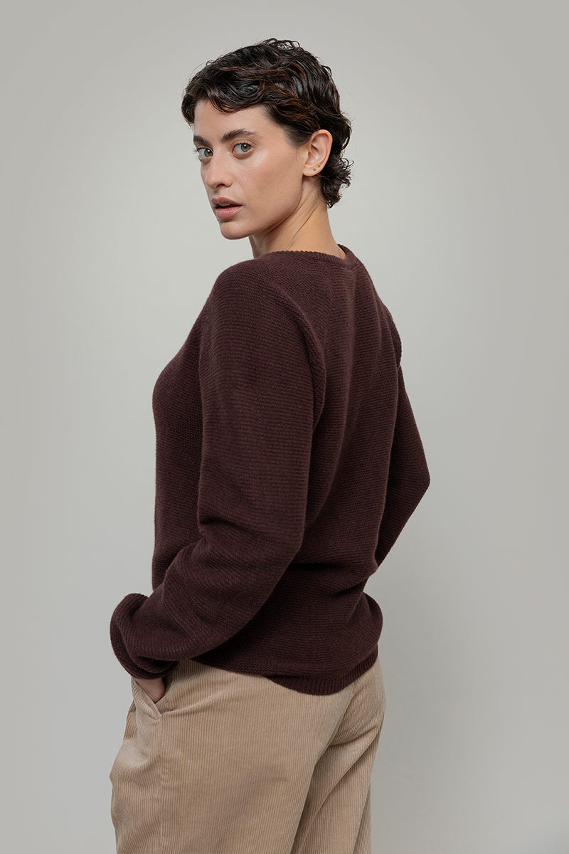 Maglia Girocollo Donna Cashmere Rigenerato Giulietta Marrone - Rifò Lab Moda circolare made in Italy