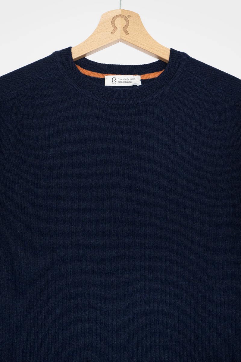 Blu Mora | paricollo uomo light cashmere sostenibile