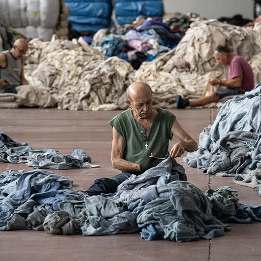 Moda sostenibile tradizione cenciaioli prato Rifo Moda Circolare Made in Italy.webp