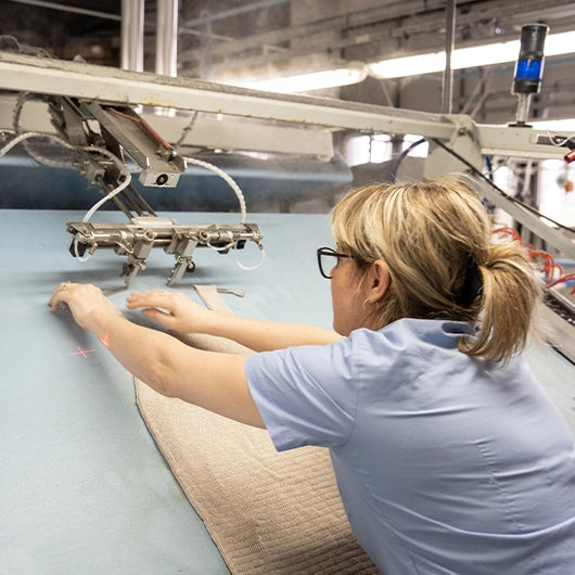 Produzione Made in Italy artigiani Rifo tessile prato-3 Rifo Moda Circolare Made in Italy.webp