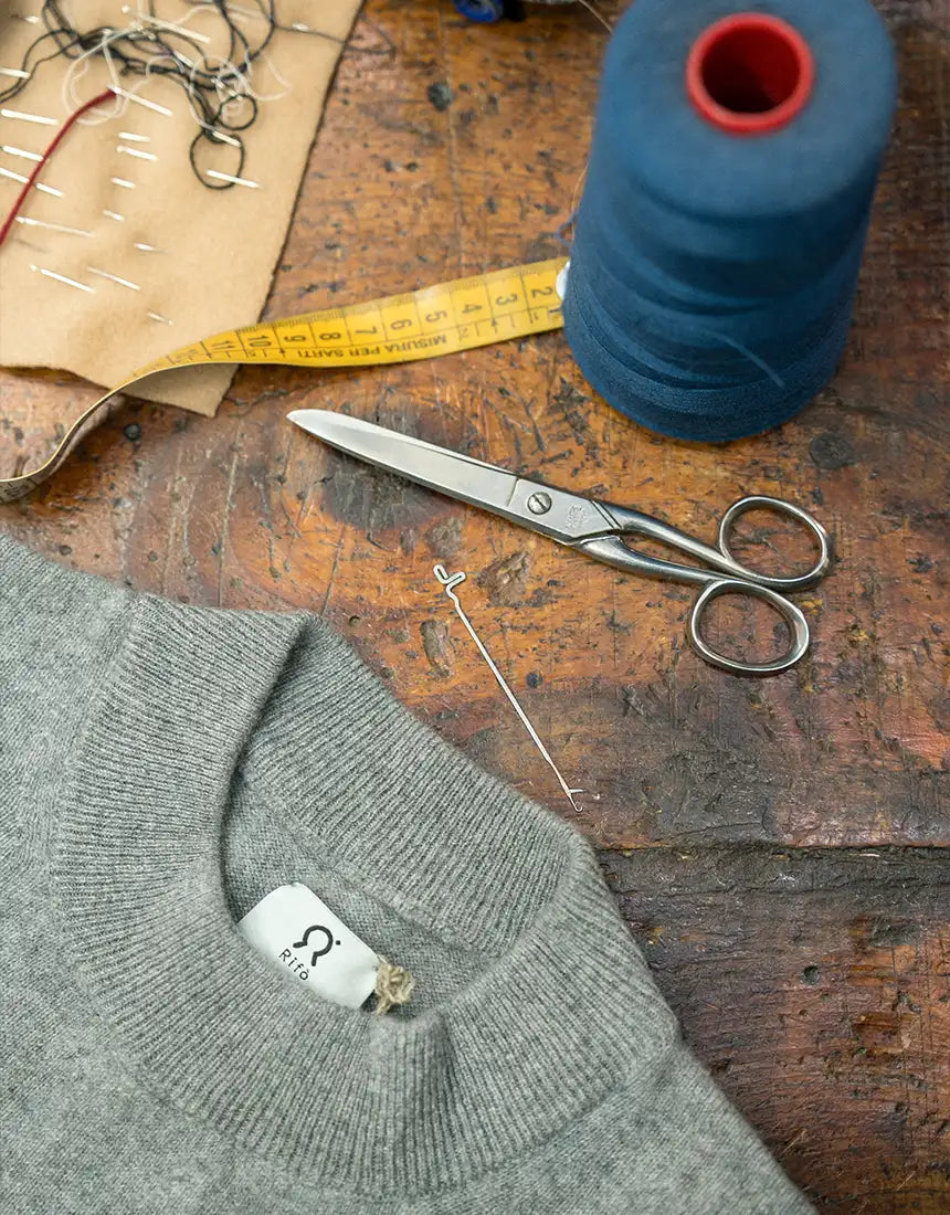 Servizio Riparazione Vestiti Rifo banner mobile Rifo Moda Circolare Made in Italy.webp