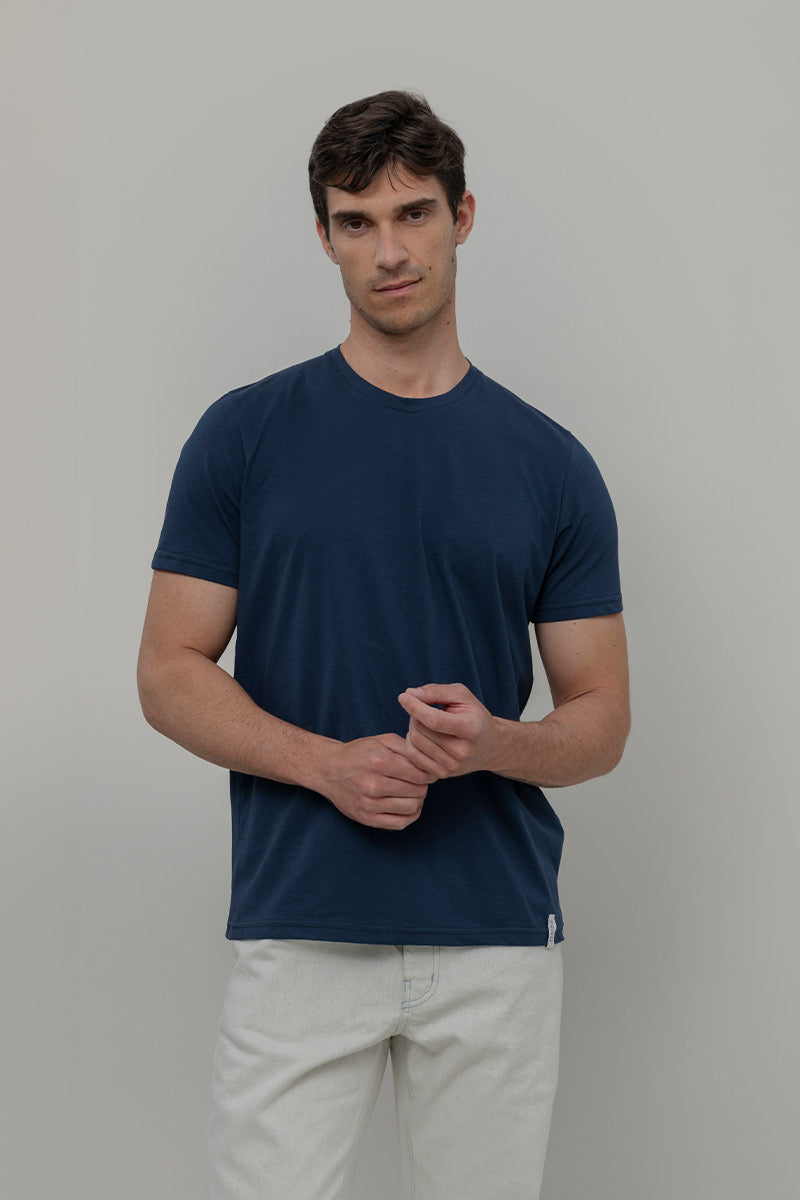 Blu Balena | tshirt cotone organico e cotone rigenerato uomo