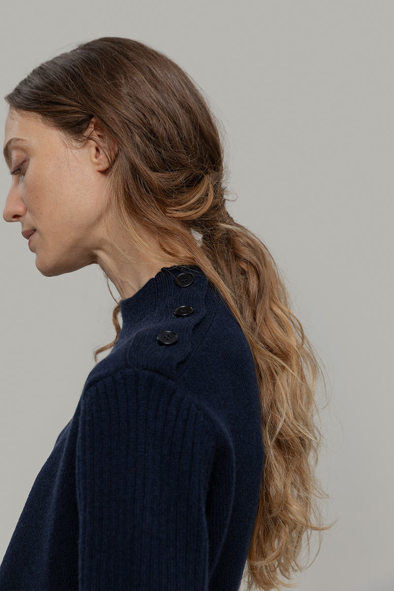 Maglia Collo Lupetto Donna Cashmere Rigenerato Barbara- Rifò Lab Moda circolare made in Italy