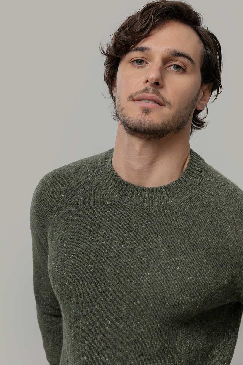 Maglia Girocollo Unisex Cashmere Rigenerato Alfredo Verde - Rifò Lab Moda circolare made in Italy