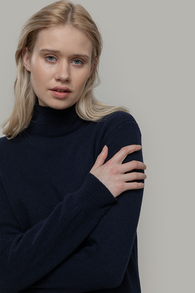Blu Mora | Maglia collo alto cashmere rigenerato