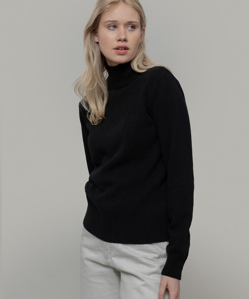 Nero Ardesia | Maglia collo alto cashmere rigenerato