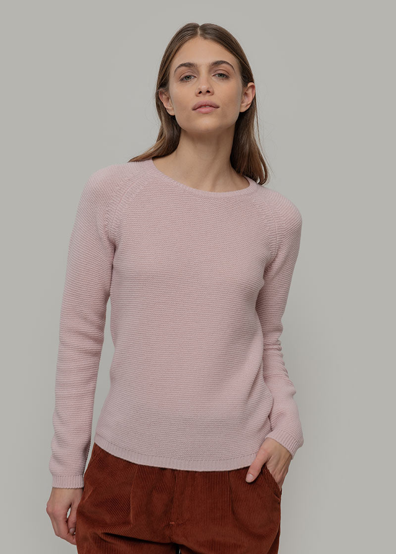 Maglia Girocollo Donna Cashmere Rigenerato Giulietta Rosa - Rifò Lab Moda circolare made in Italy