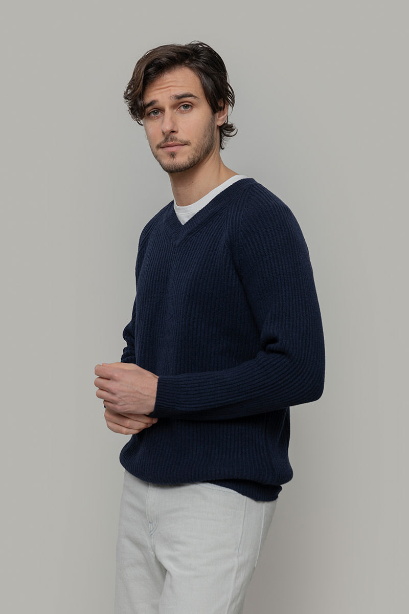 Maglia Scollo a V Uomo Cashmere Costante - Rifò Lab Moda circolare made in Italy