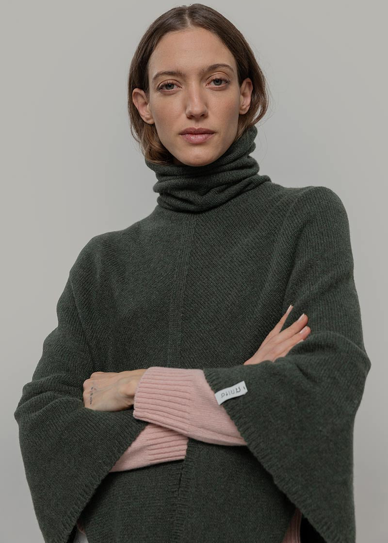 Poncho Donna Cashmere Rigenerato Elisabetta - Rifò Lab Moda circolare made in Italy