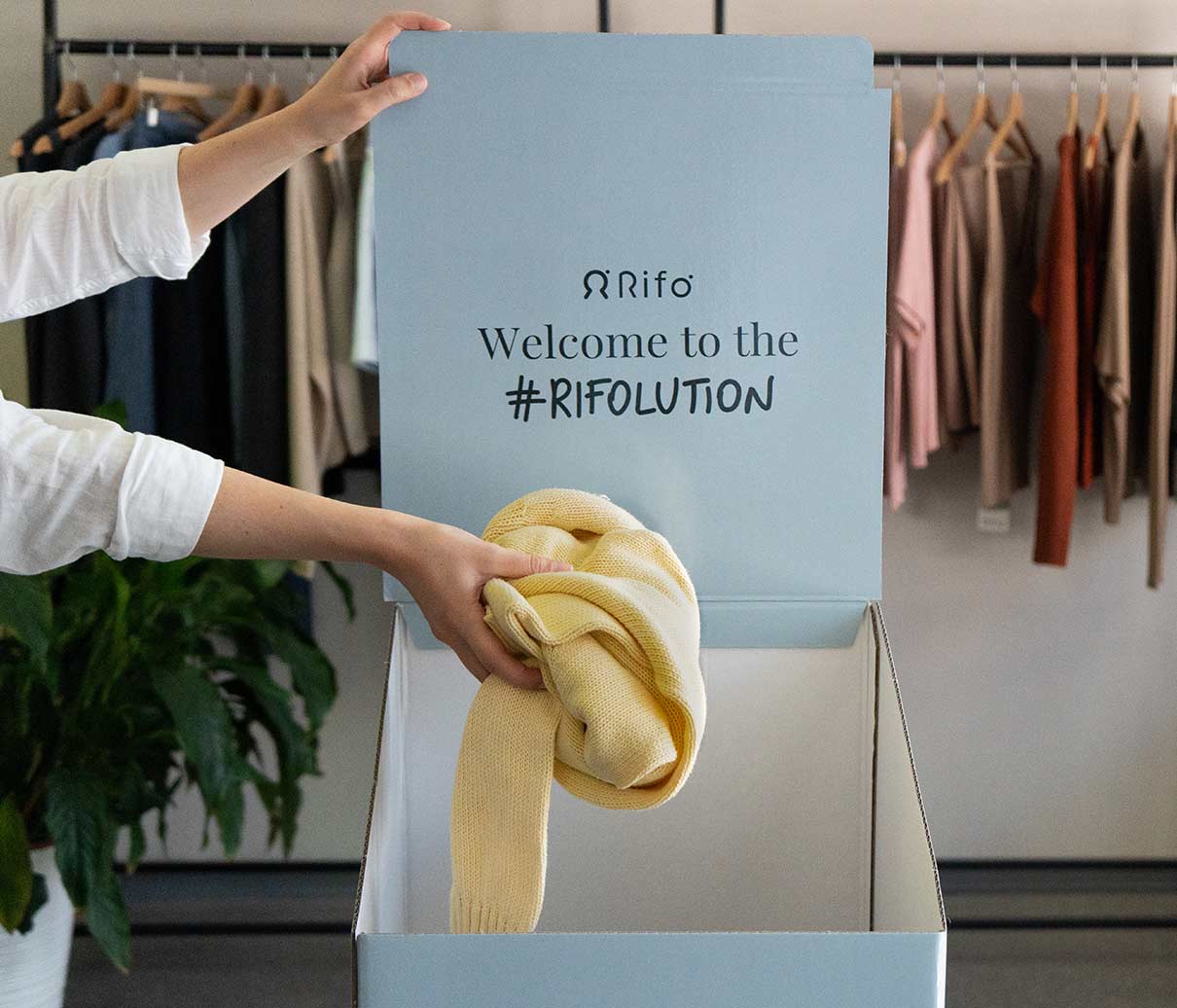 raccolta-abiti-usati-raccolta-indumenti-vecchi-rifo-moda-circolare-2025-box