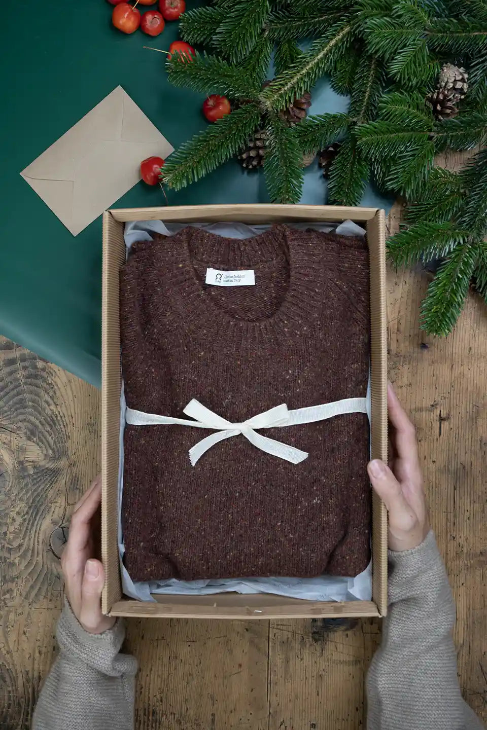 regali_di_natale_sostenibili_per_uomo-mobile-guida_regali_natale_2024_rifo_moda_circolare_made_in_italy