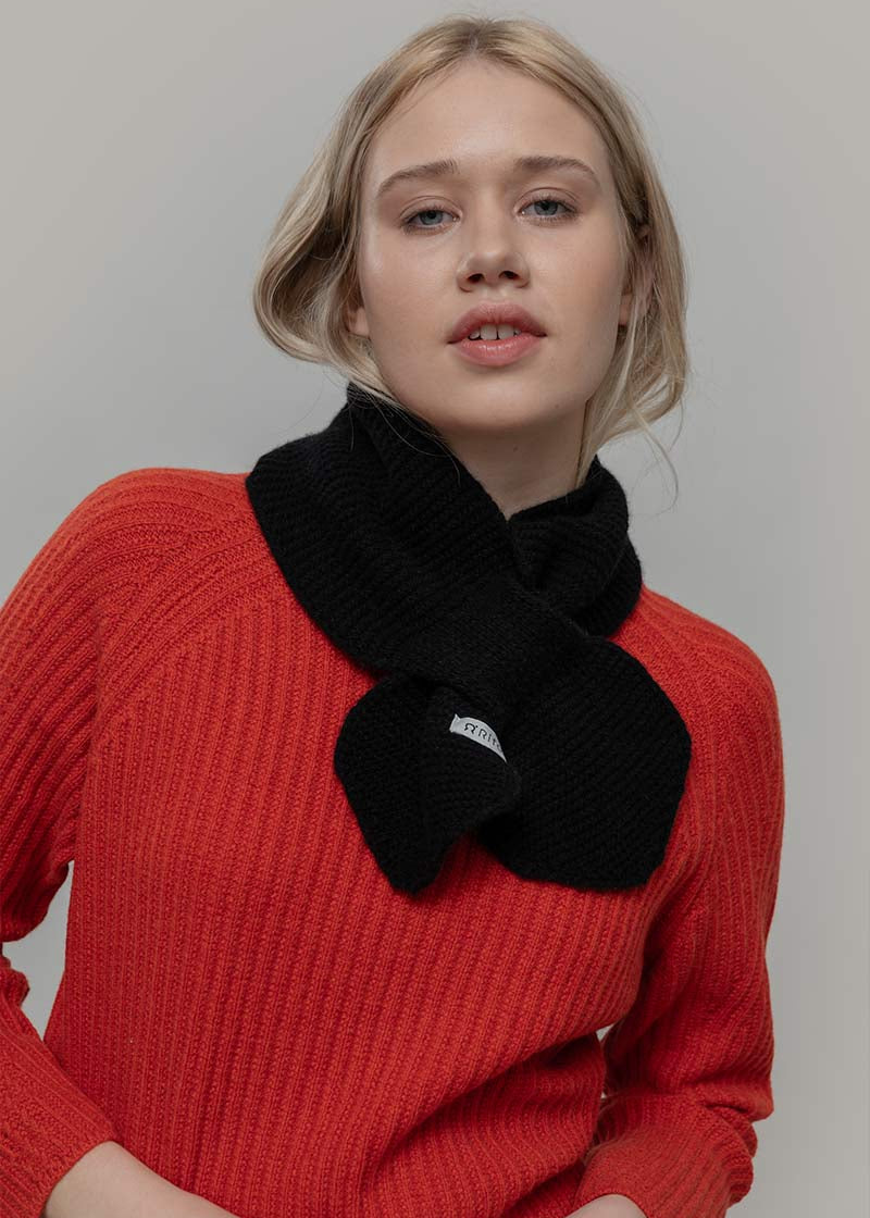 Sciarpa Fiocco Donna Cashmere Rigenerato Britta - Rifò Lab Moda circolare made in Italy