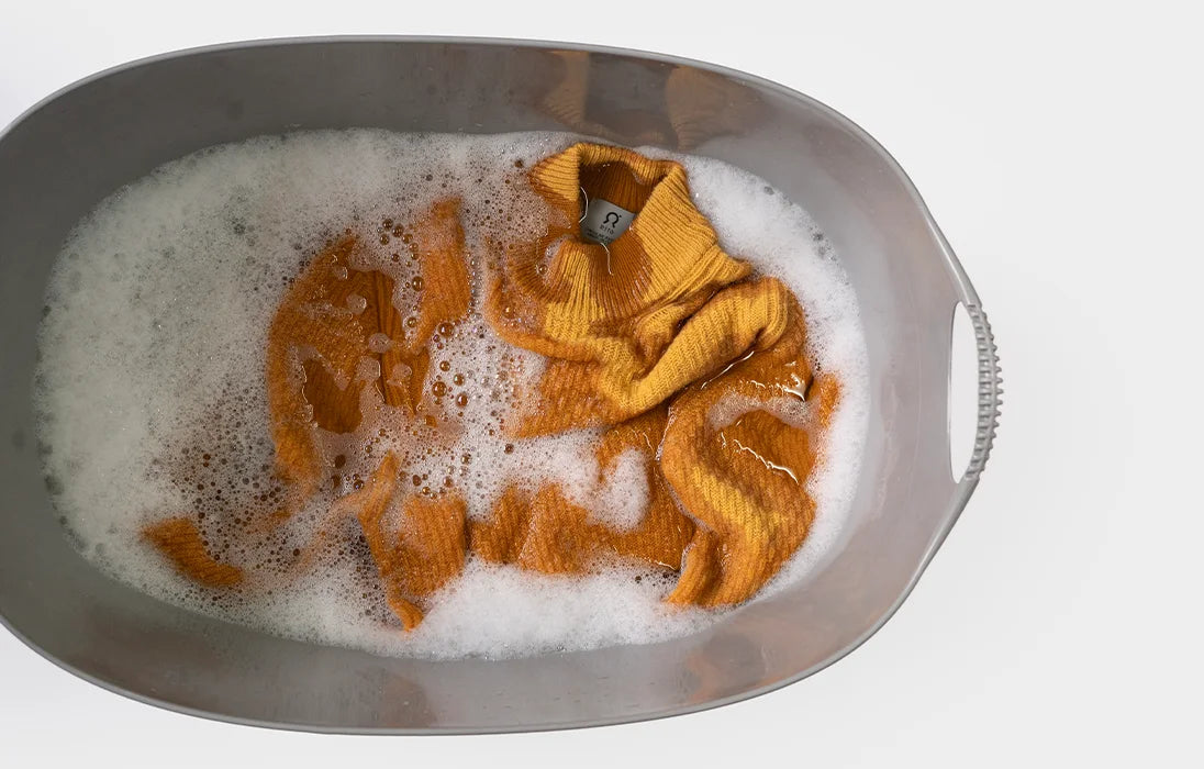 Come lavare e trattare i maglioni in lana e cashmere? Sei consigli pratici