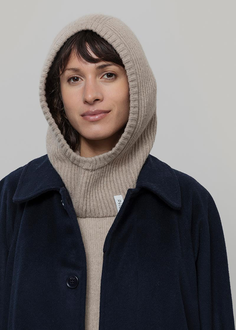 Balaclava Cashmere Donna Uomo Riciclato Beige Marika - Rifò Lab Moda circolare made in Italy