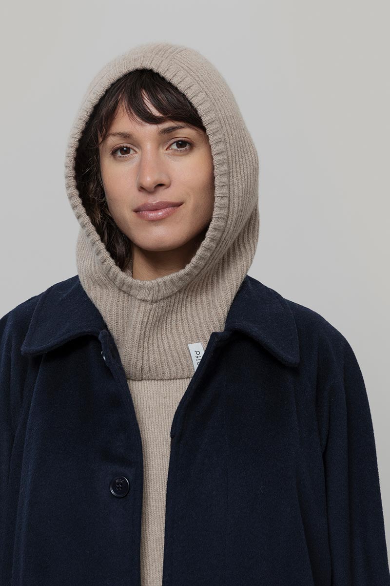 Balaclava Cashmere Donna Uomo Riciclato Beige Marika - Rifò Lab Moda circolare made in Italy