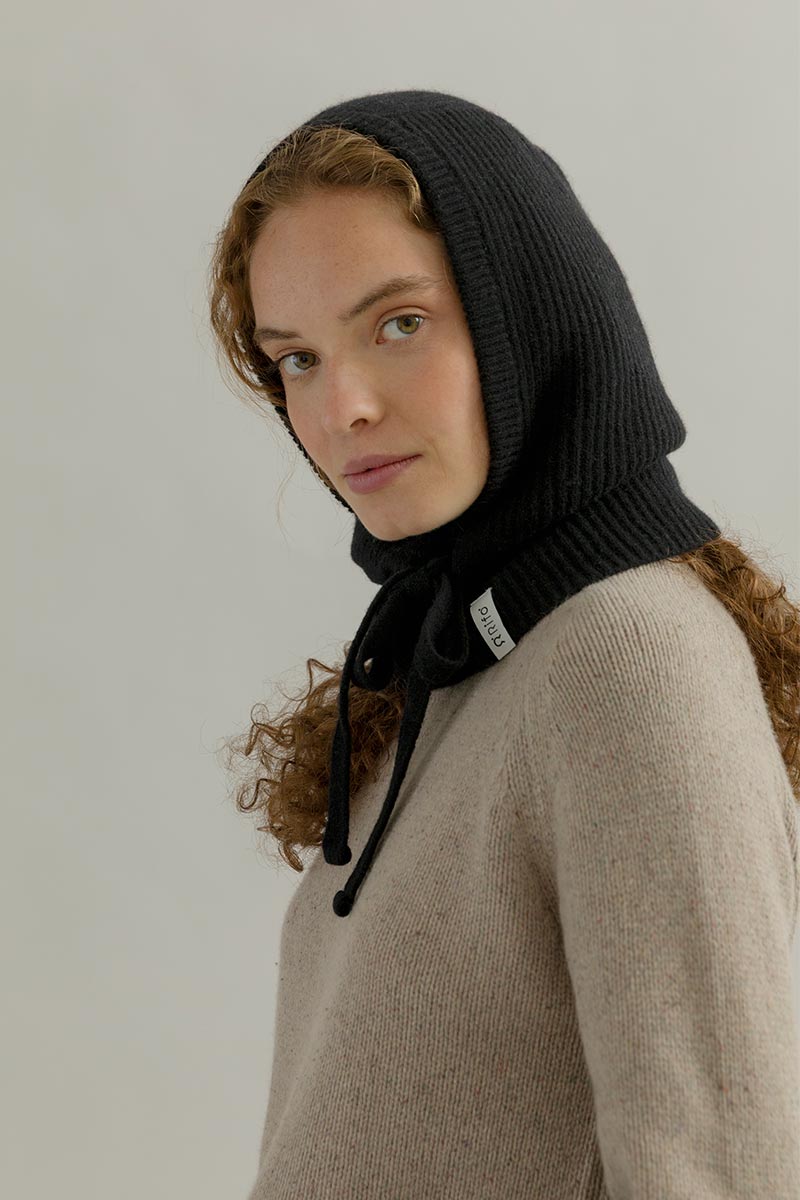 Balaclava Donna Cashmere con Lacci Magda - Rifò Lab Moda circolare made in Italy