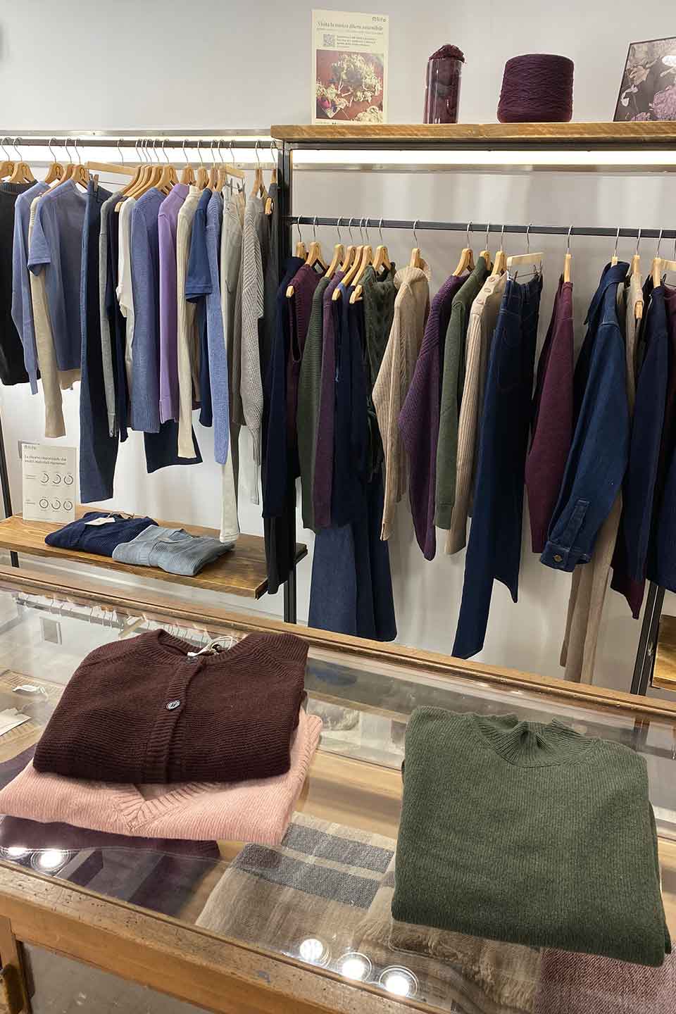 Negozio Roma Rifò Temporary Store Abbigliamento Sostenibile Donna Moda Circolare made in Italy
