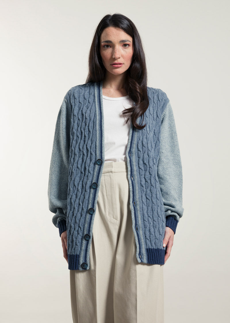 Blu Atlantico | Cardigan trecce over cotone jeans rigenerato