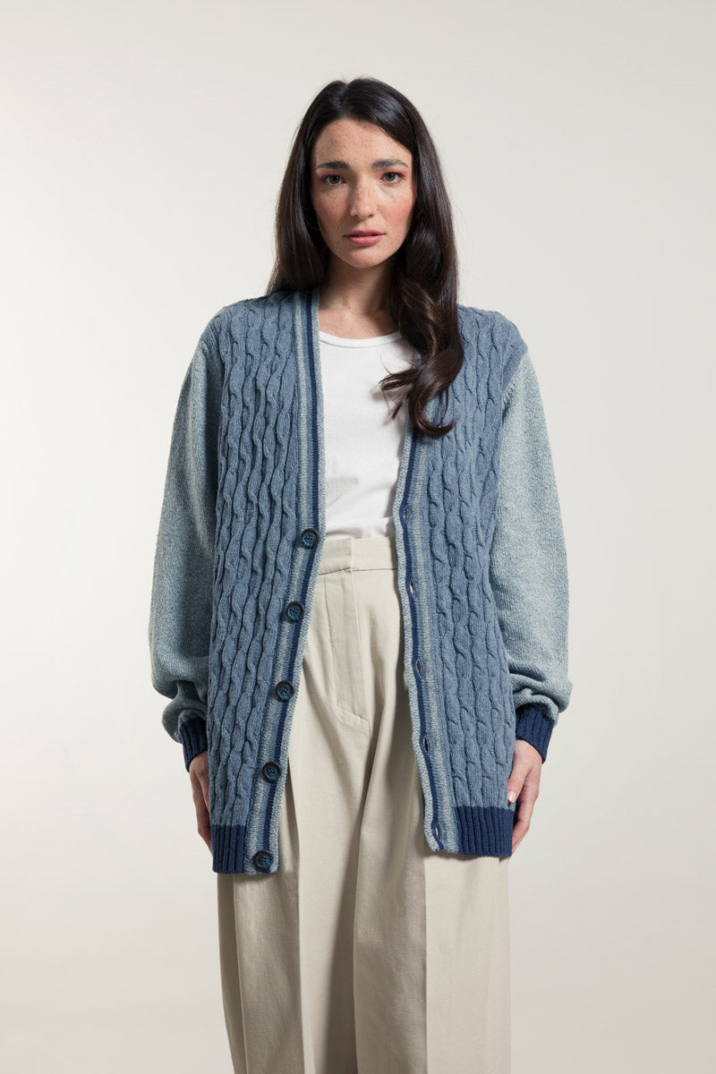 Blu Atlantico | Cardigan trecce over cotone jeans rigenerato