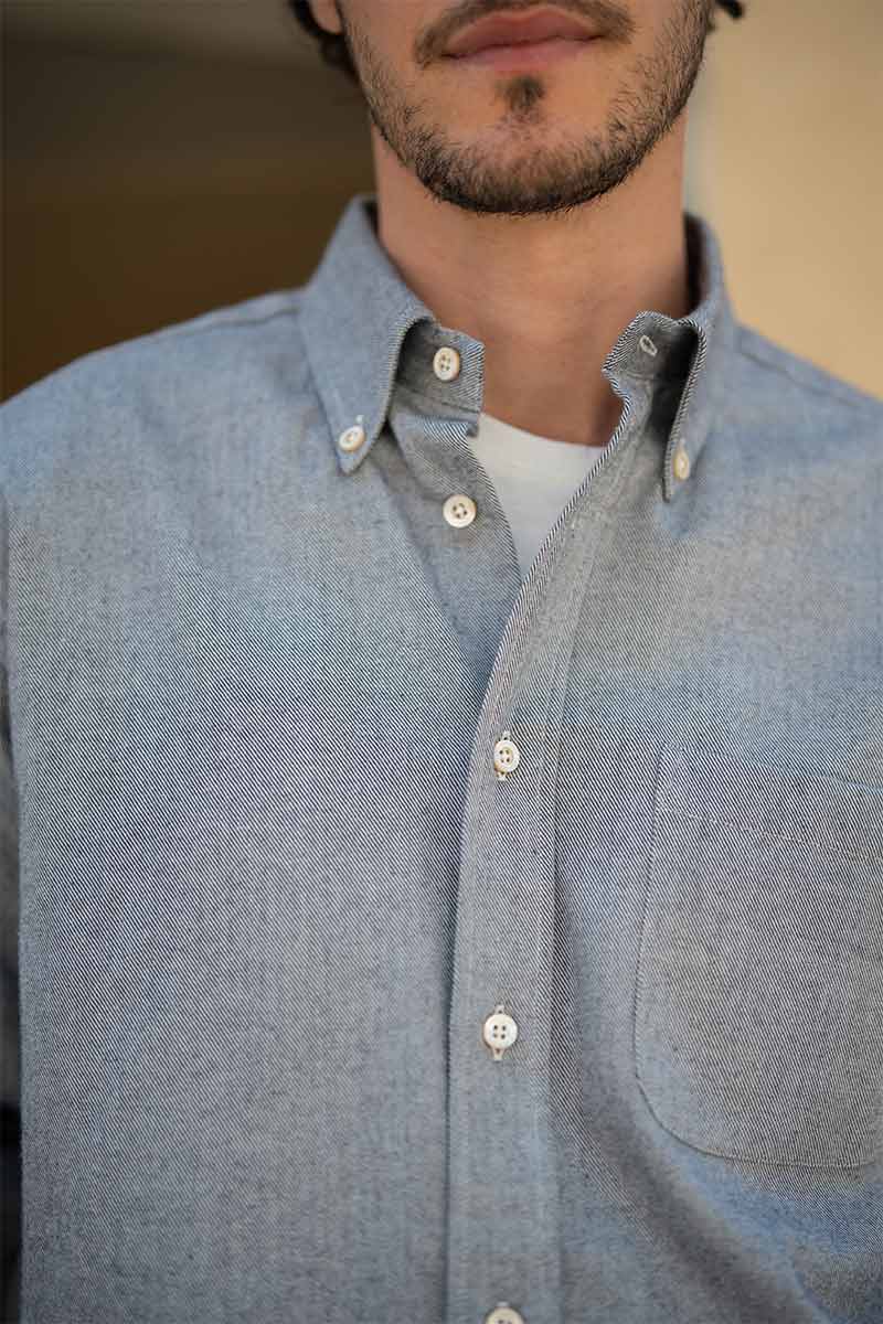 Camicia Uomo Elegante Azzurra Cotone Oxford Manlio - Archivio Inghirami x Rifò moda circolare made in Italy 
