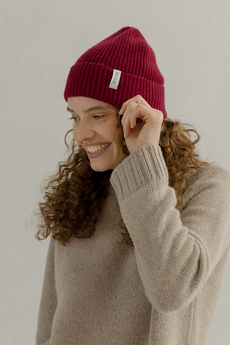 Cappello Uomo e Donna Cashmere Rosso Marcello - Rifò Lab Moda circolare made in Italy