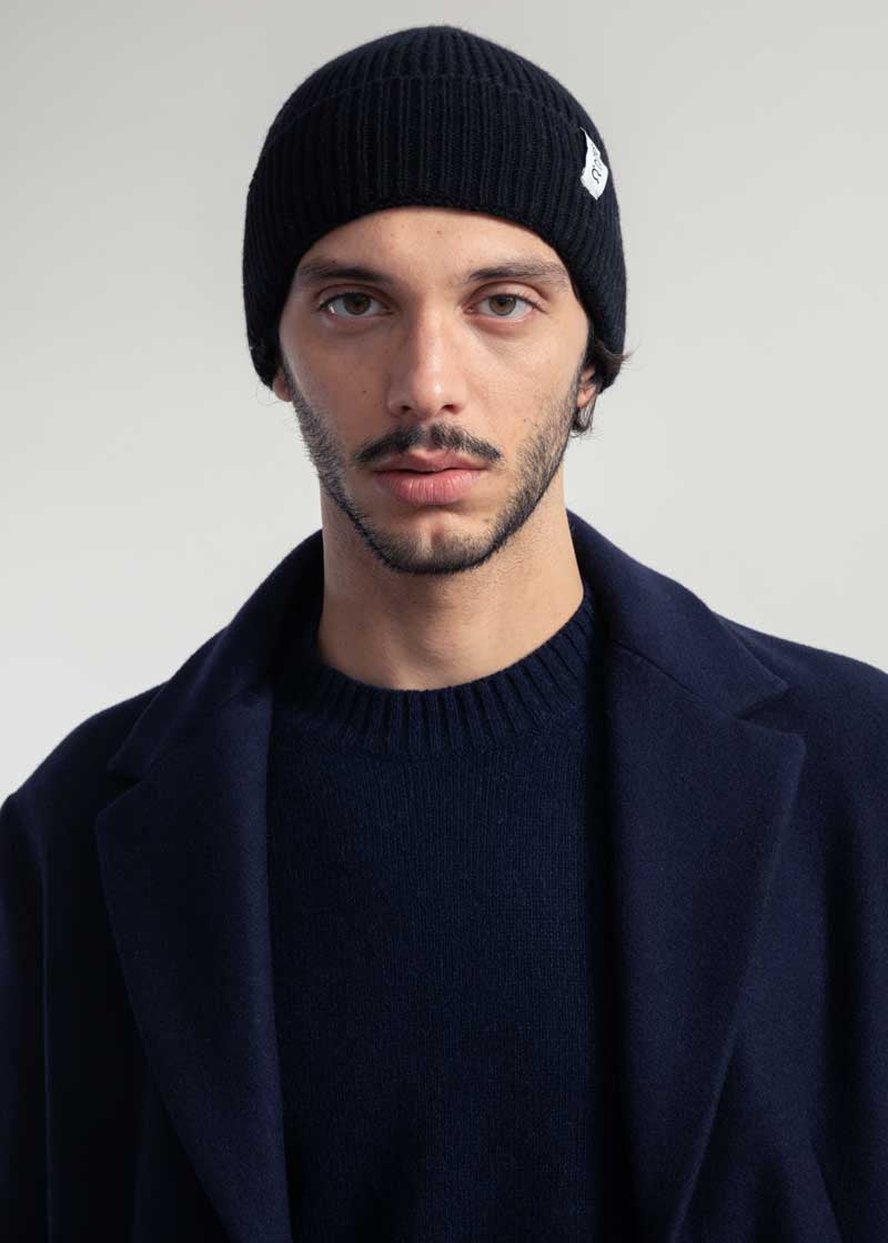 Nero Ardesia | Cappello cashmere rigenerato