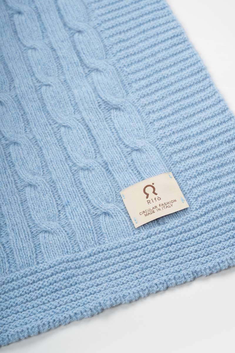 Coperta Lana e Cashmere Rigenerato Azzurra Elide - Rifò Lab Moda circolare made in Italy