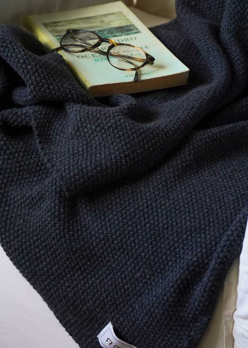 Grigio Carbone | Coperta lana rigenerata Nido