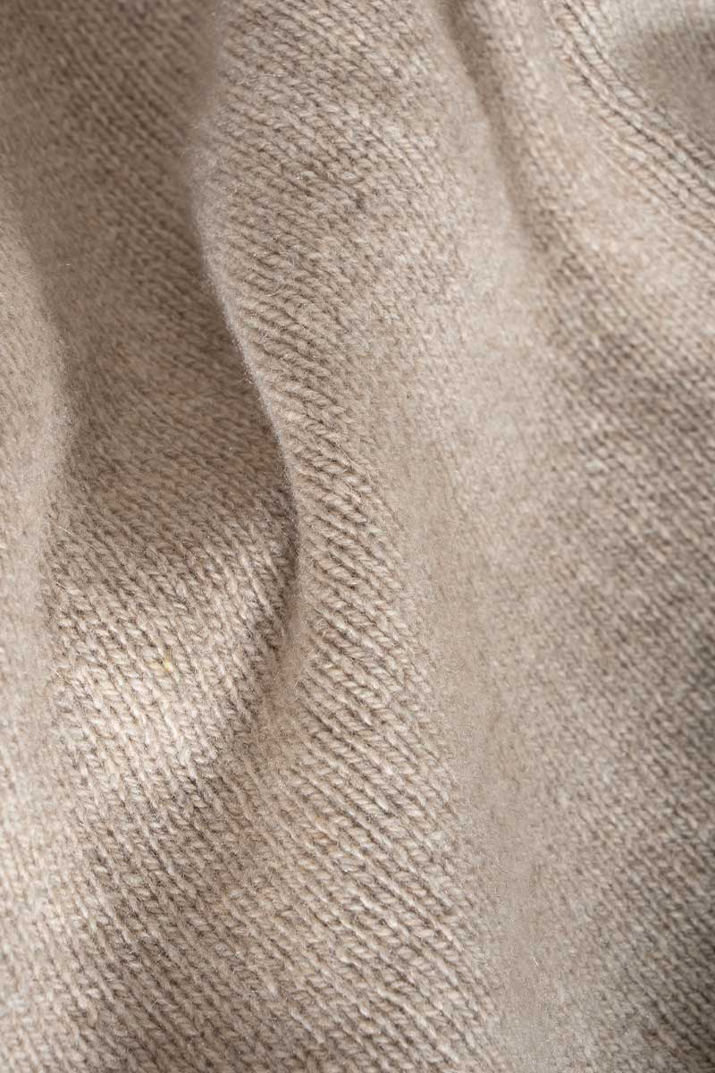 Gilet Donna in Maglia Cashmere Rigenerato Angela Smanicato Donna - Rifò Lab Moda circolare made in Italy
Beige Sabbia
