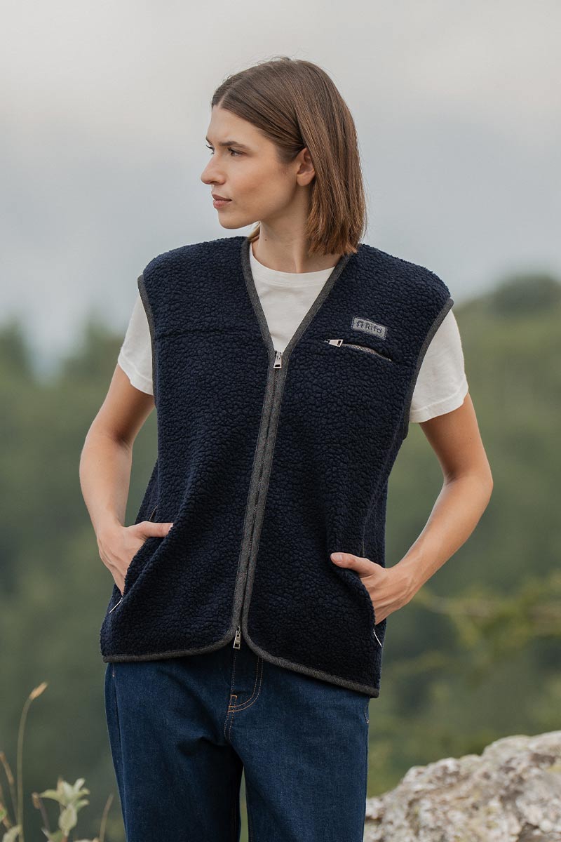 Gilet Pile Donna Uomo Lana Riciclata Andrew - Rifò Lab Moda circolare made in Italy
Blu Notte