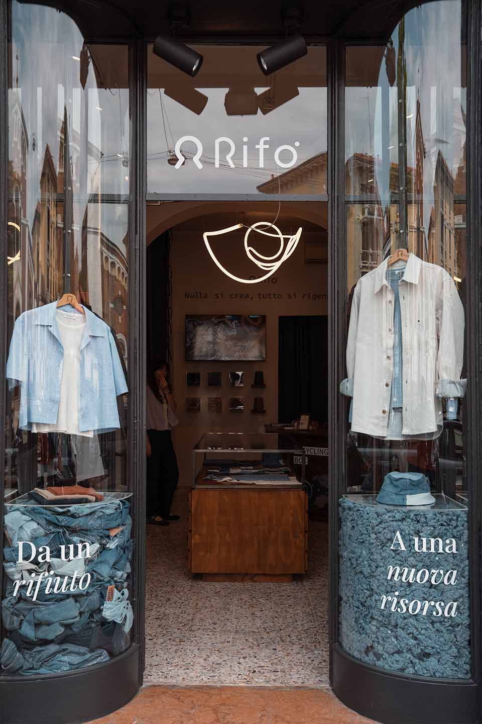 negozio-Rifo-Milano-Wagner-negozio-abbigliamento-sostenibile-moda-circolare-made-in-Italy