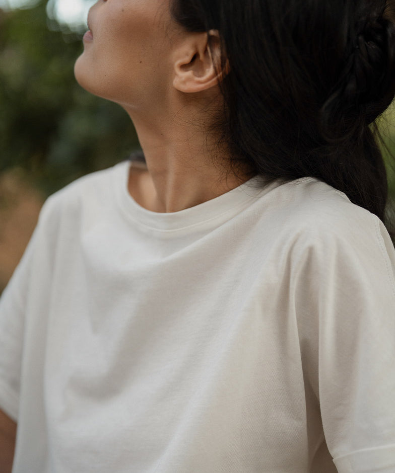 La t-shirt sostenibile democratica: t-shirt donna cotone e -shirt uomo cotone a prezzi giusti - Rifò Lab Moda circolare made in Italy