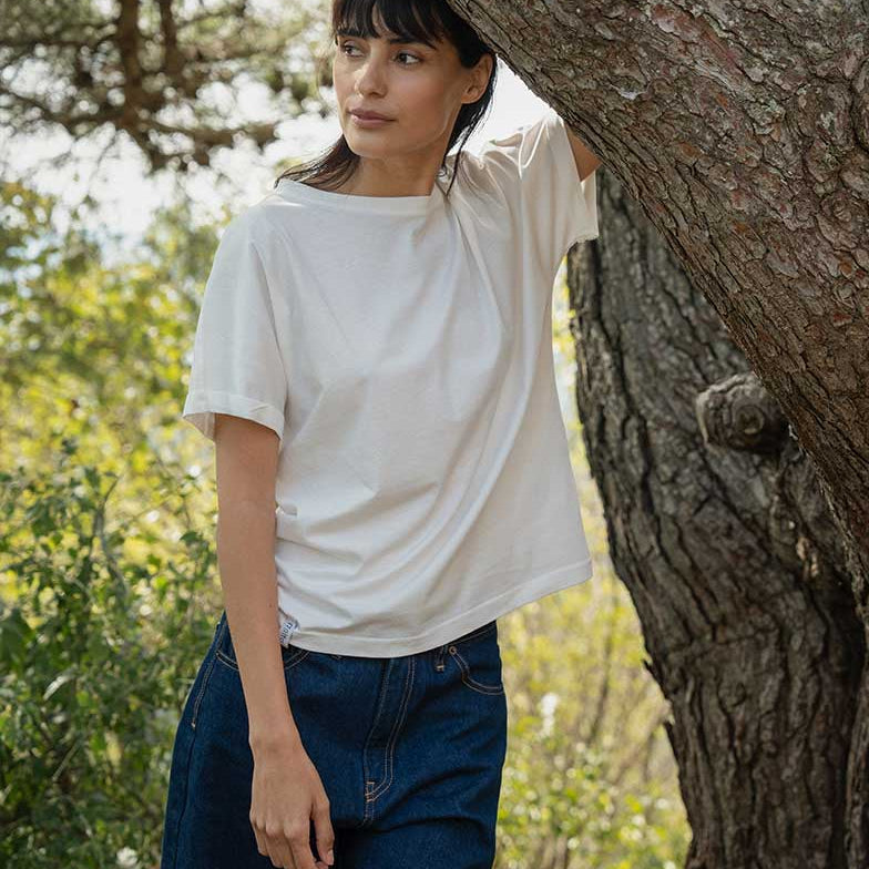 La t-shirt sostenibile democratica: t-shirt donna cotone e -shirt uomo cotone a prezzi giusti - Rifò Lab Moda circolare made in Italy