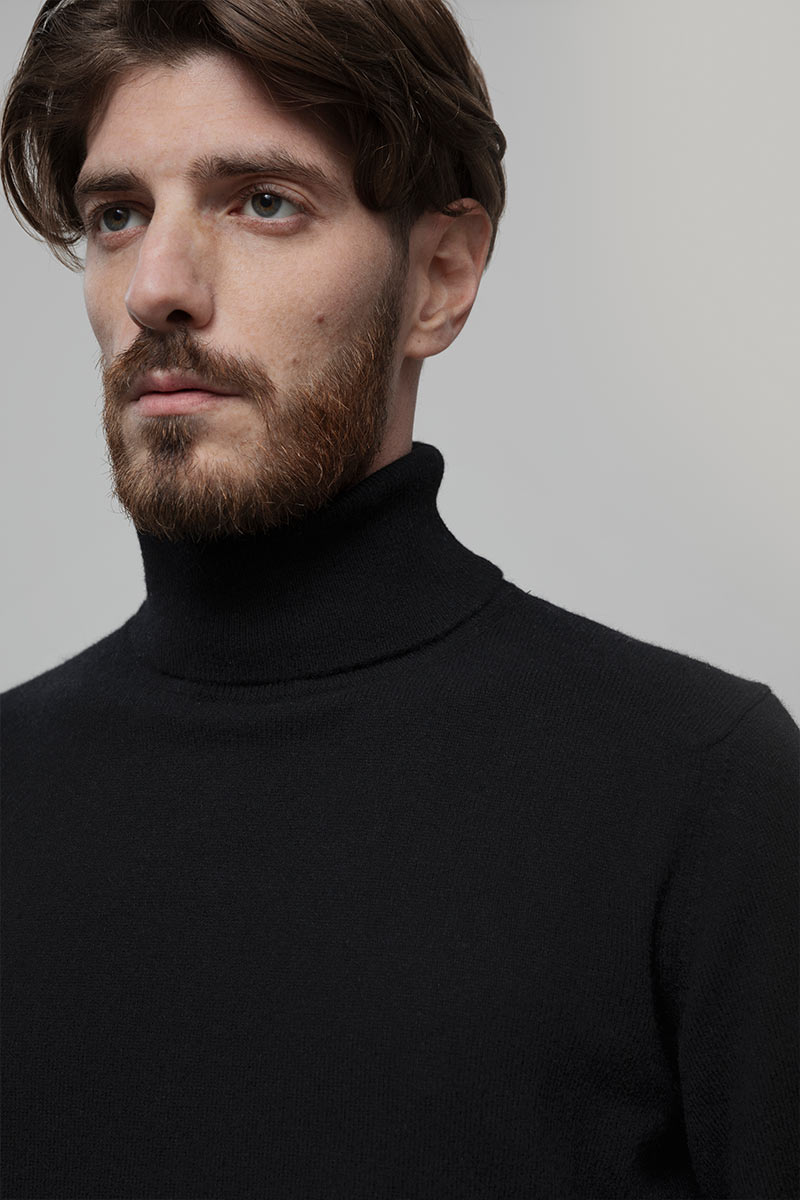 Maglia Collo Alto Uomo Cashmere Rigenerato Alberto Nero