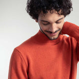 Maglia Collo Alto Uomo Cashmere Rigenerato Clemente Arancio