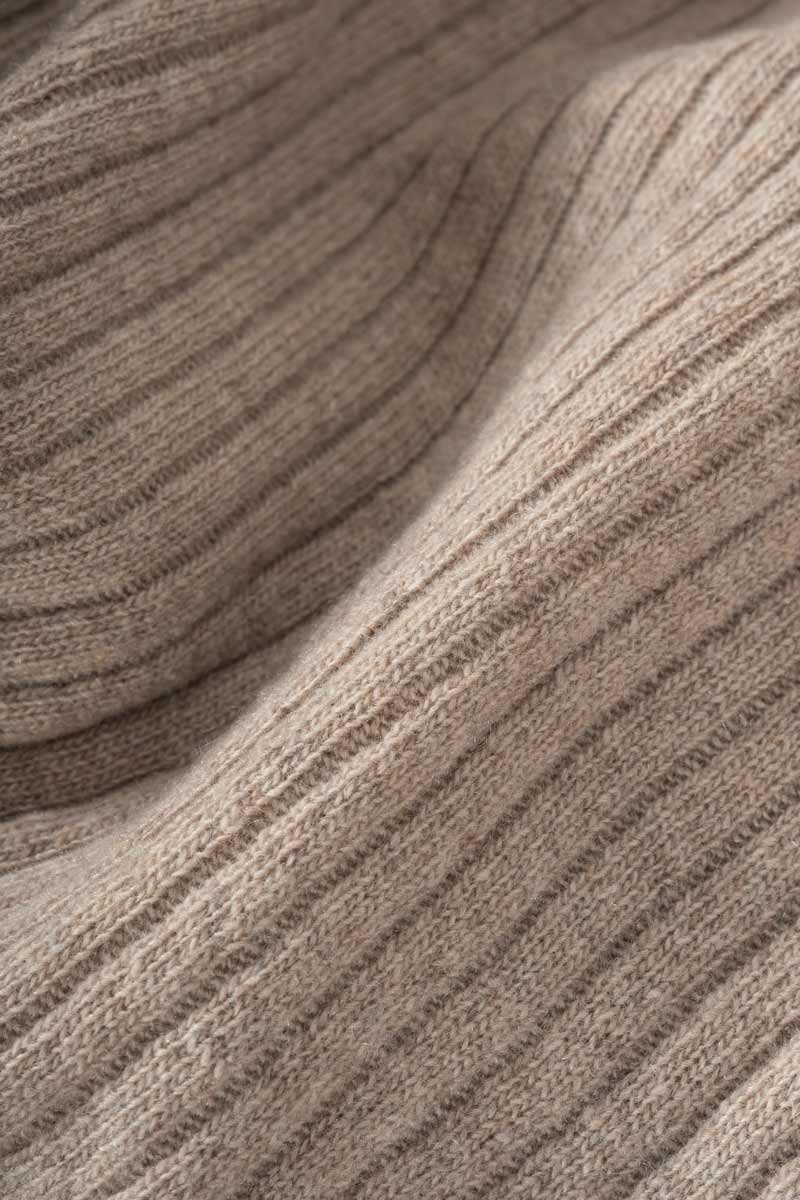 Maglione Collo Alto Cashmere Leggero Uomo - Rifò Lab Moda circolare made in Italy 