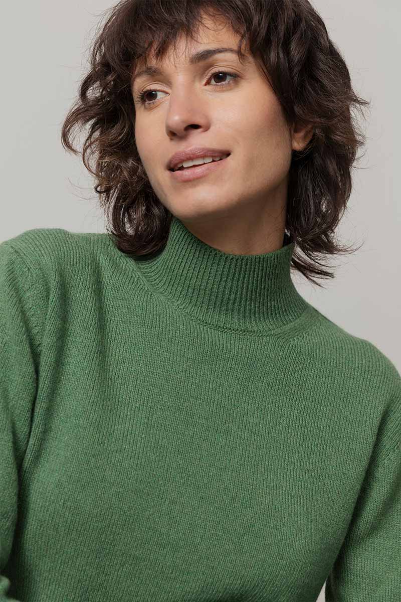 Maglia Donna Cashmere Rigenerato Ada Verde Bietola - Rifò moda circolare made in Italy