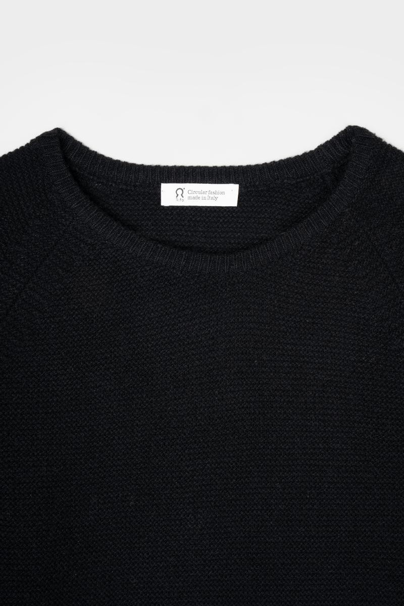 Nero Ardesia | Maglia cashmere rigenerato