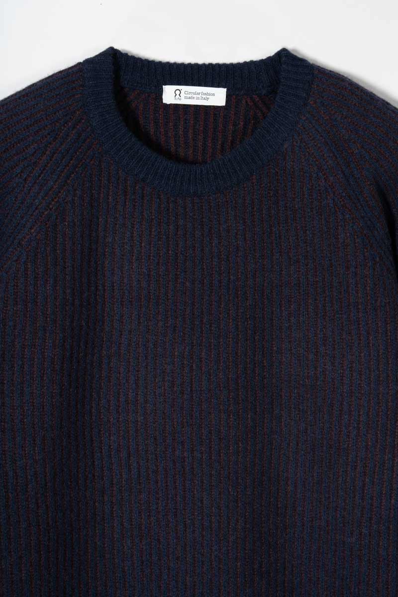 Maglione Cashmere Uomo Invernale Girocollo Amedeo - Rifò Lab Moda circolare made in Italy
Bicolor Blu Marrone 