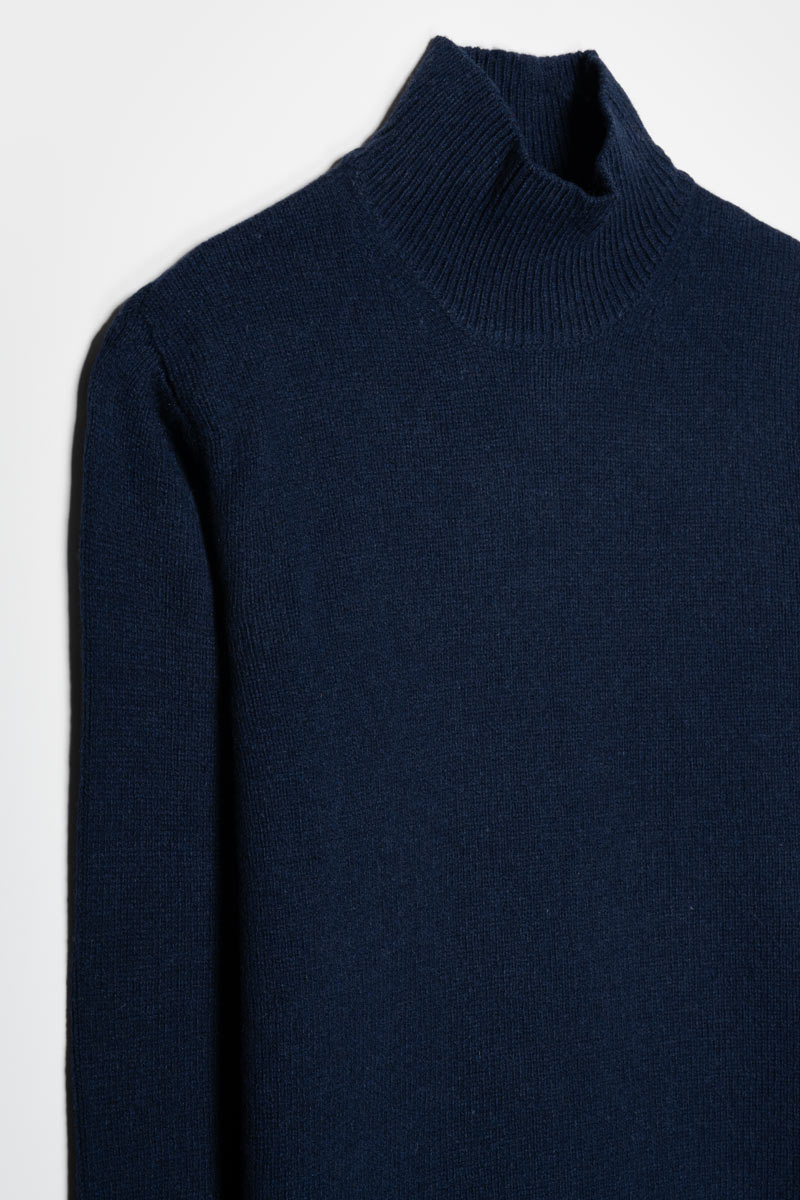 Blu Mora | Maglia collo alto cashmere rigenerato