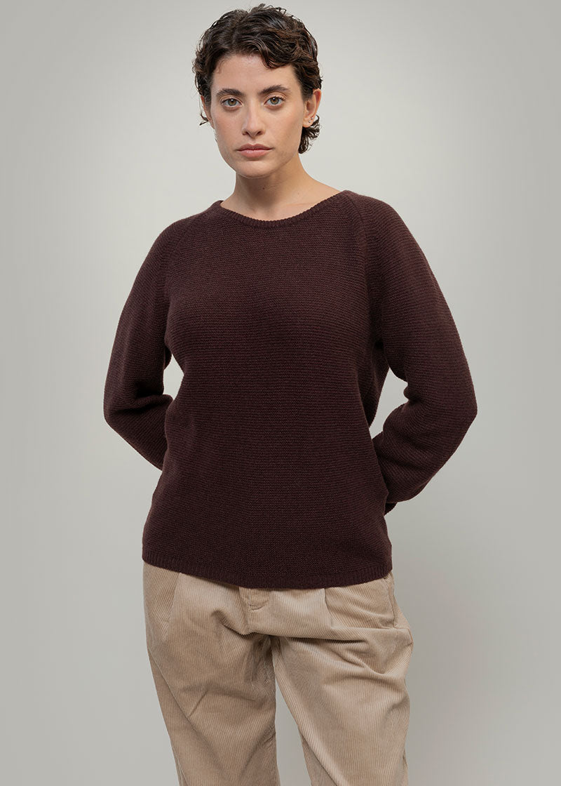 Maglia Girocollo Donna Cashmere Rigenerato Giulietta Marrone - Rifò Lab Moda circolare made in Italy