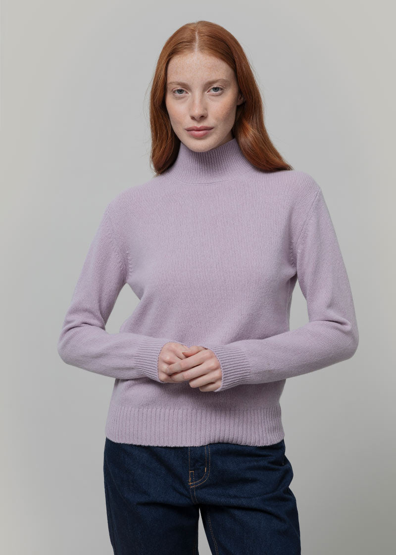 Maglia Collo Alto Cashmere Donna Ada - Rifò moda circolare made in Italy
Lilla Lavanda