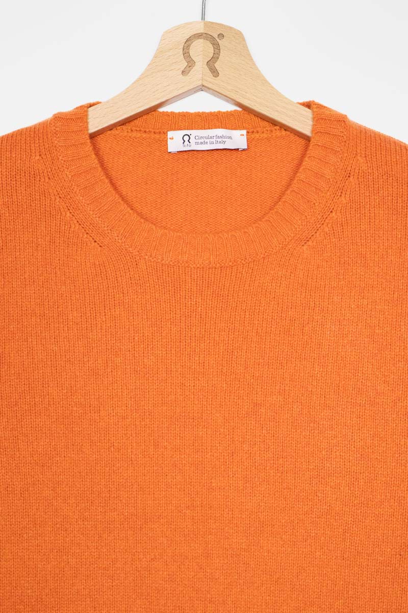 Arancio Becco D'oca | Maglione Uomo paricollo cashmere rigenerato