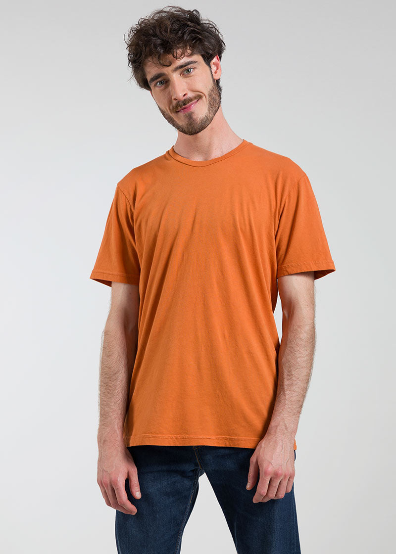 Arancio Argilla | tshirt cotone organico e cotone rigenerato uomo