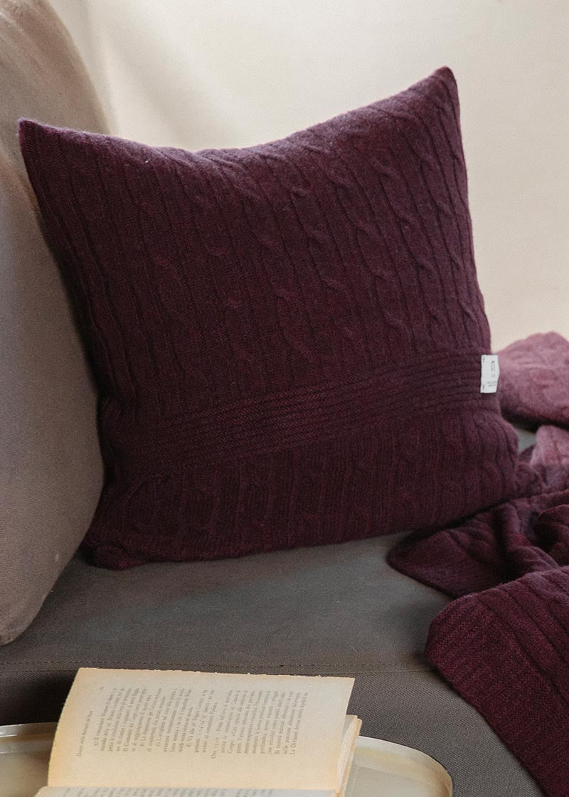 Viola Mosto | Copricuscino trecce cashmere rigenerato